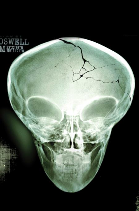 X FILES (2026) #1 CVR H ROSWELL PHOTO FOIL VIRGIN VAR DYNAMITE Entertainment Joe Harris R.D. Brown Roswell Photo PREORDER