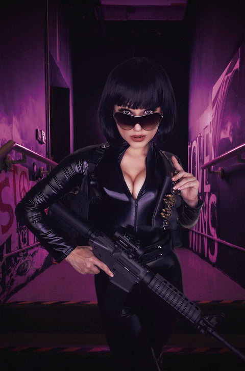Jennifer Blood, Vol. 2 #4N 1:7 Cosplay Virgin