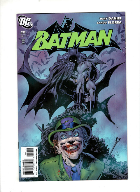 Batman, Vol. 1 #699 (2010)      Buy & Sell Comics Online Comic Shop Toronto Canada