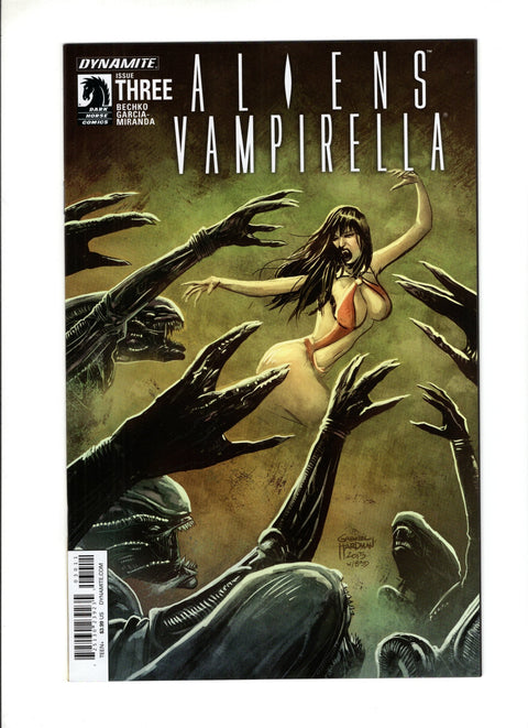 Aliens / Vampirella #3 (Cvr A) (2015) Gabriel Hardman  A Gabriel Hardman  Buy & Sell Comics Online Comic Shop Toronto Canada