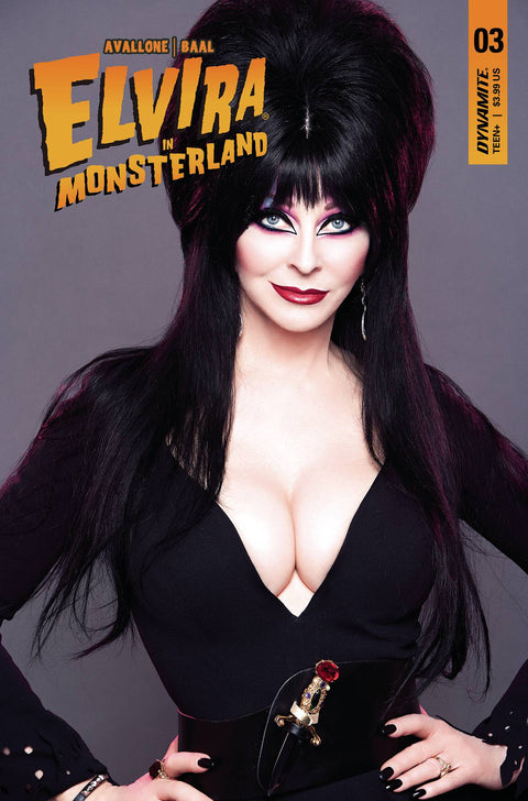 Elvira In Monsterland 3D Comic Photo Variant Dynamite Entertainment 2023